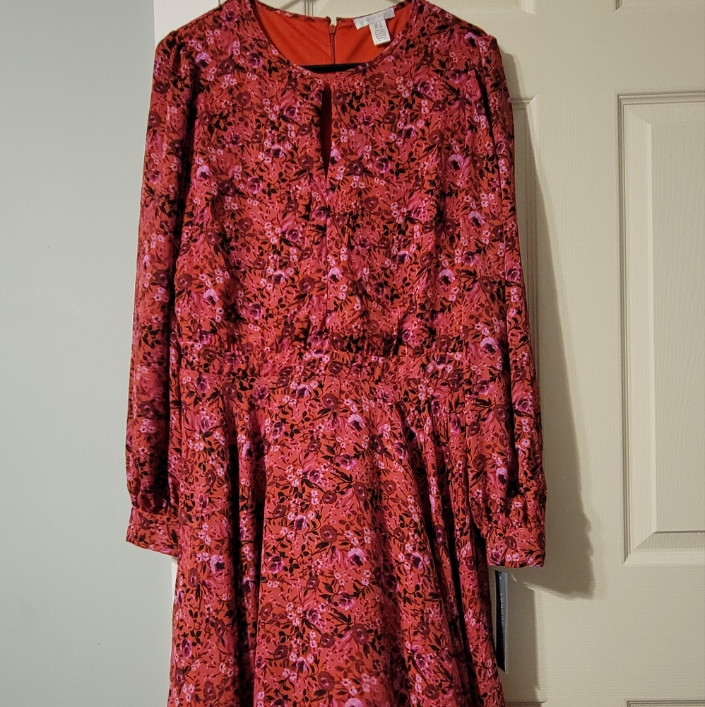Jewel Neck Keyhole Dress